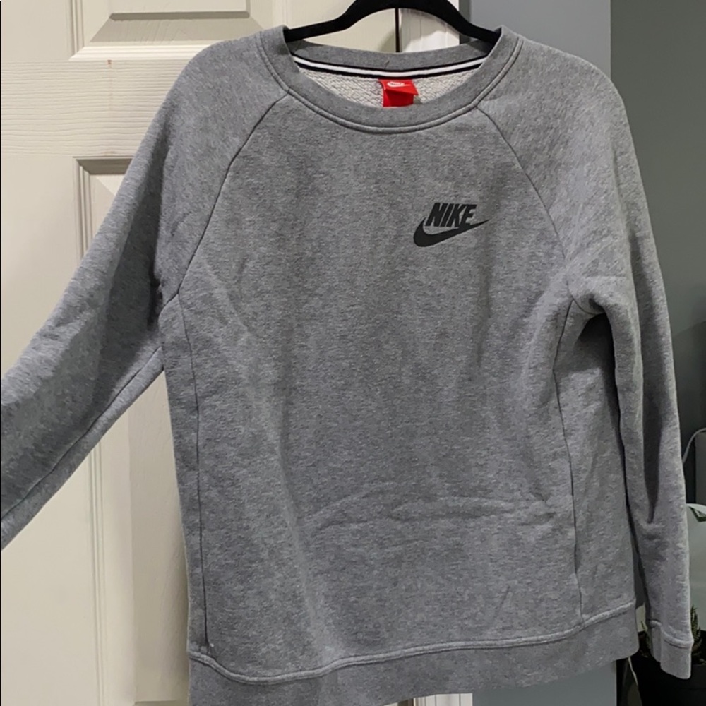 Grey Nike crew neck